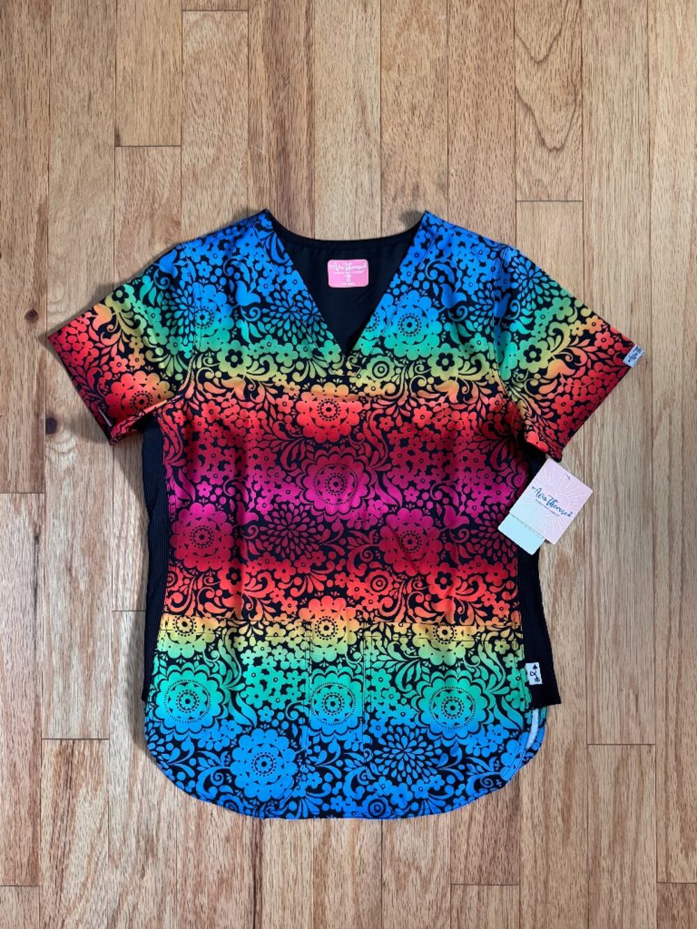 NWT Zavate Ava Therese Floral Spectrum Rainbow Scrub Top Size XS